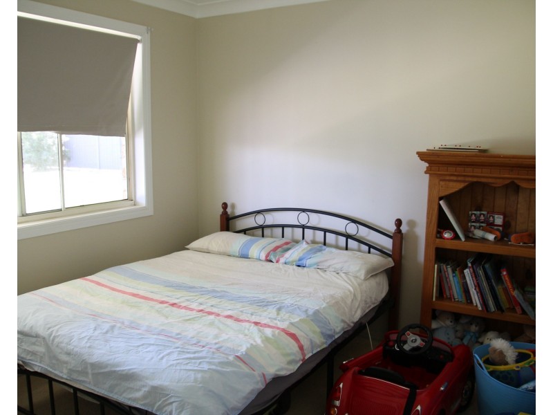 18 Elizabeth Street, St George QLD 4487