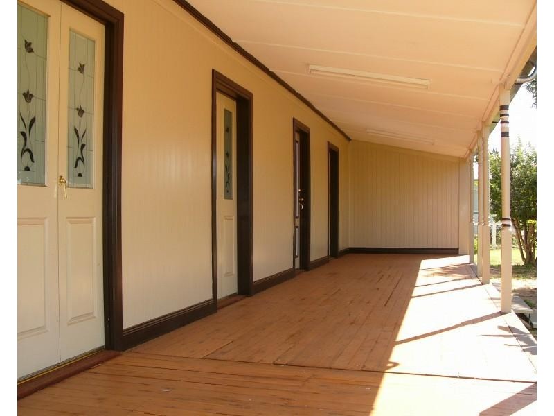 98 Alfred Street, St George QLD 4487