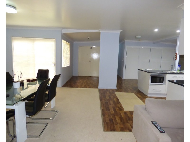 75 Church Street, St George QLD 4487