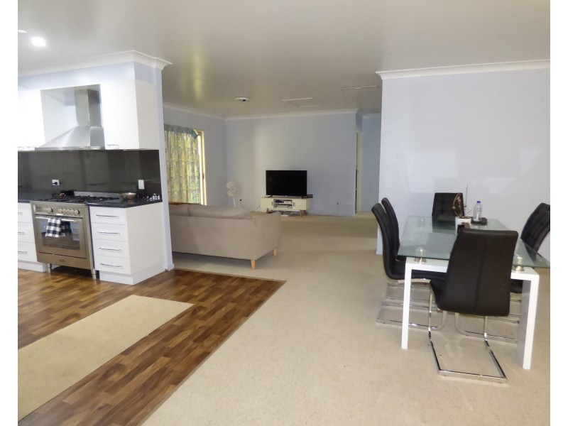 75 Church Street, St George QLD 4487