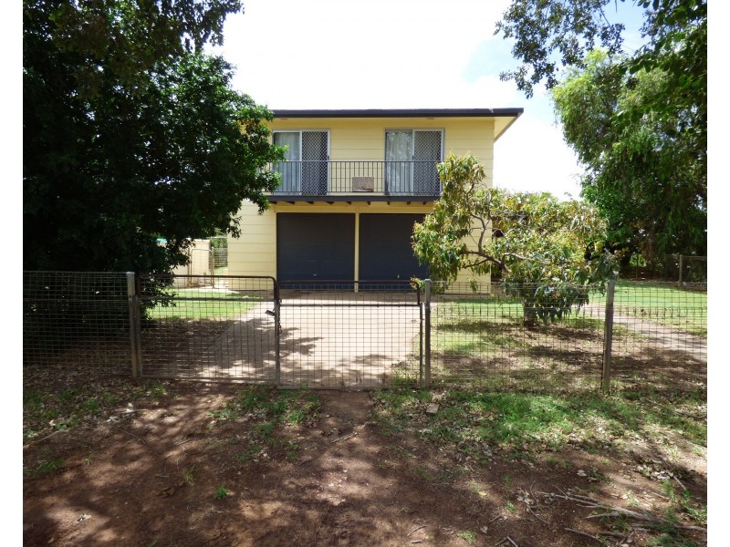 75 Church Street, St George QLD 4487