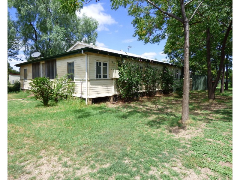 66 Scott Street, St George QLD 4487