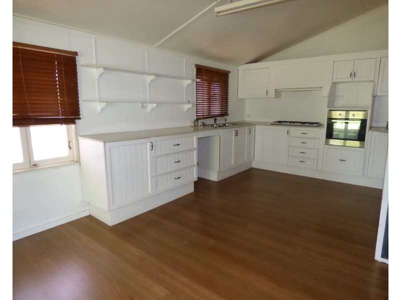 66 Scott Street, St George QLD 4487