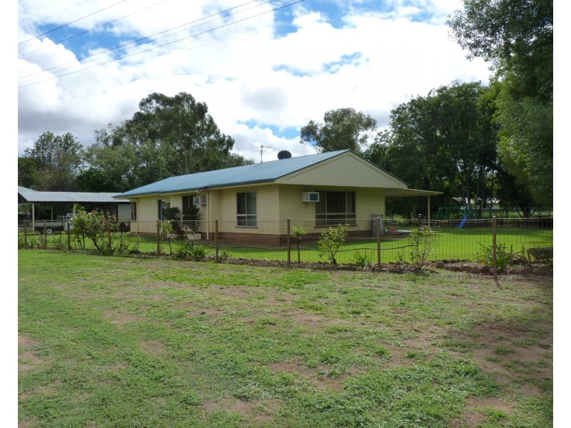 11 Hutt Street, St George QLD 4487