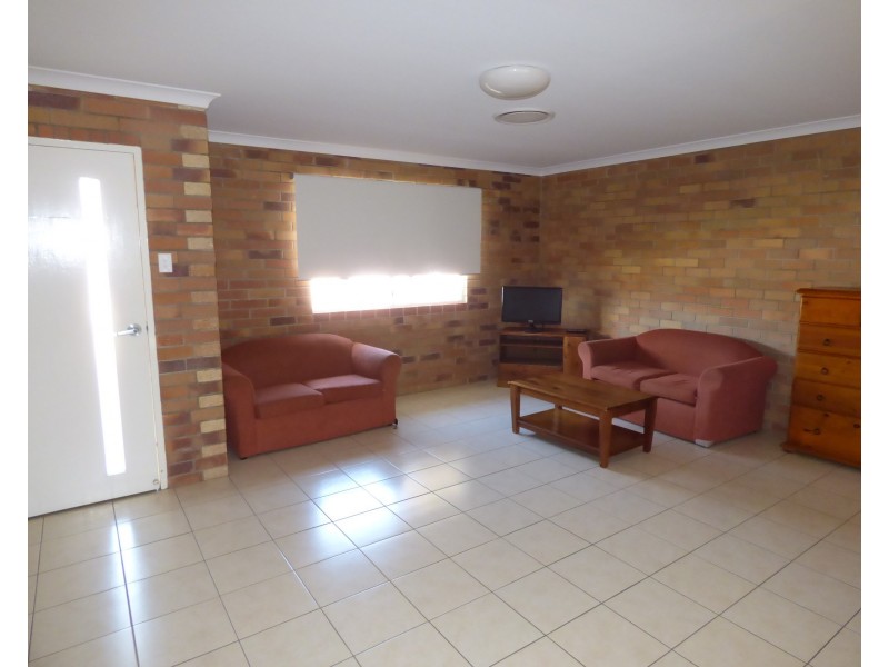 2 Taylor Street, St George QLD 4487