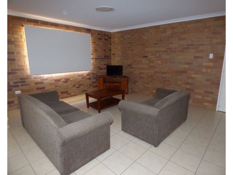 2 Taylor Street, St George QLD 4487