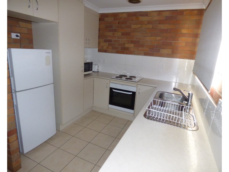 2 Taylor Street, St George QLD 4487