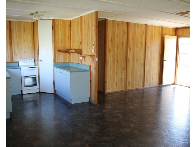 9 Carnation Avenue, St George QLD 4487