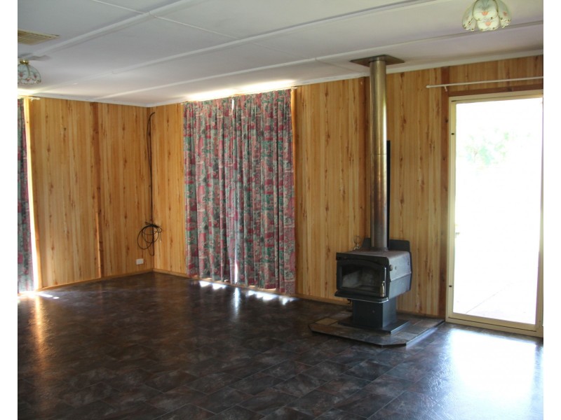 9 Carnation Avenue, St George QLD 4487