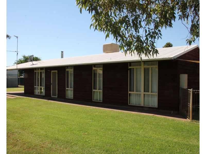 9 Carnation Avenue, St George QLD 4487