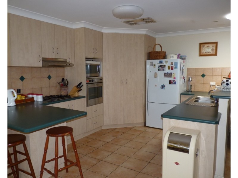 145 Arthur Street, St George QLD 4487