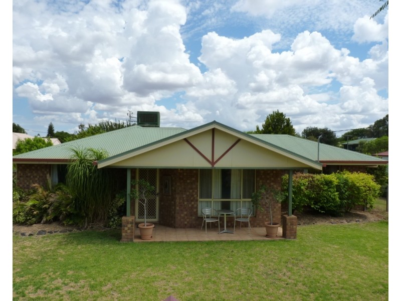 145 Arthur Street, St George QLD 4487