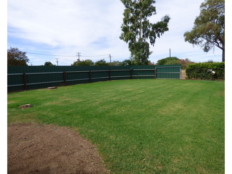 66 Murchison Street, St George QLD 4487