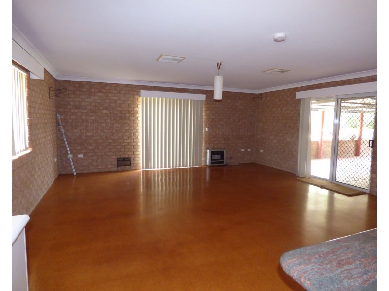 1 – 11 Dyball Street, St George QLD 4487