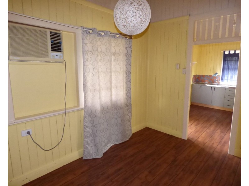 82 Alfred Street, St George QLD 4487