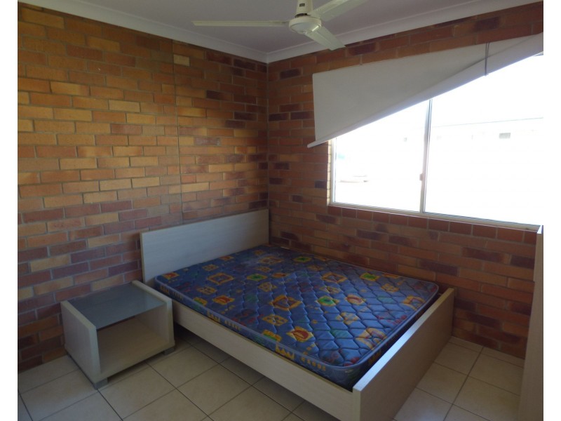 Unit 3, 2 Taylor Street, St George QLD 4487