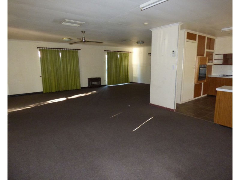 160 St Georges Terrace, St George QLD 4487