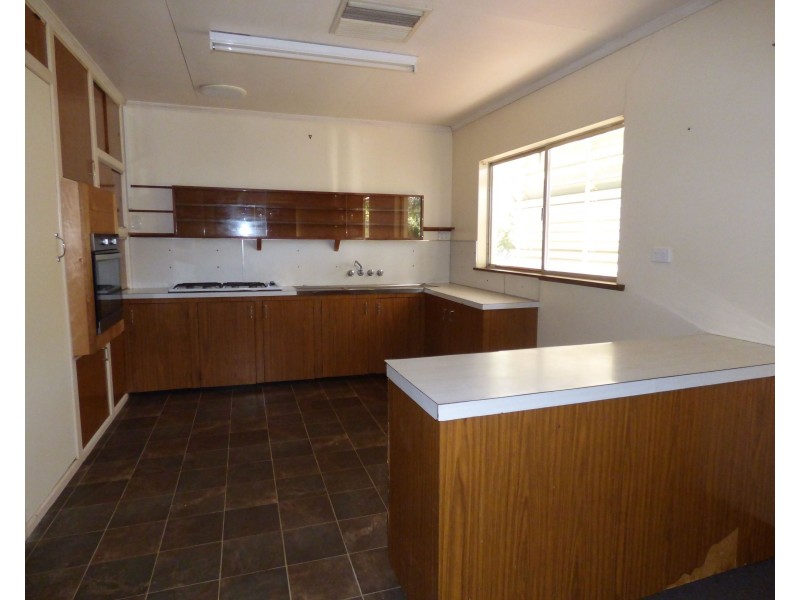 160 St Georges Terrace, St George QLD 4487