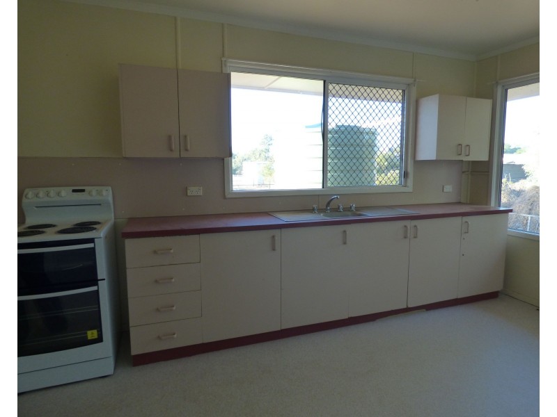 18 Lignum Avenue, Dirranbandi QLD 4486