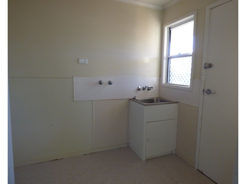 18 Lignum Avenue, Dirranbandi QLD 4486
