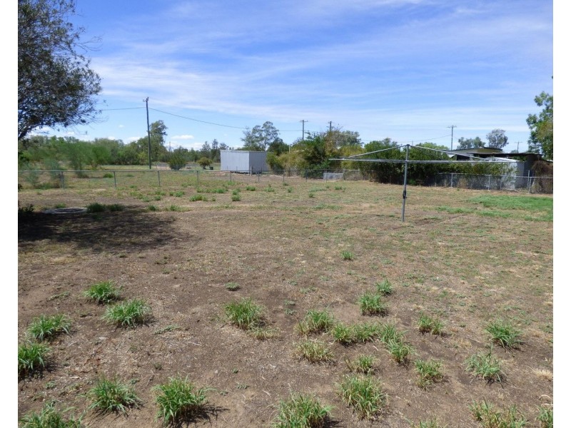 18 Lignum Avenue, Dirranbandi QLD 4486