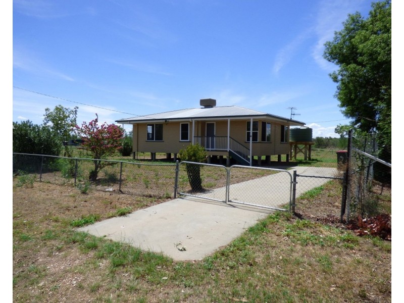 18 Lignum Avenue, Dirranbandi QLD 4486