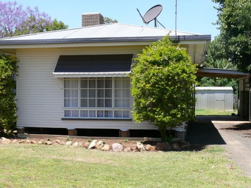 162 Alfred Street, St George QLD 4487
