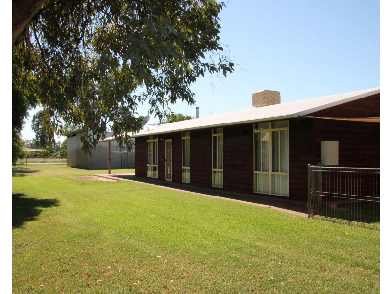 9 Carnation Avenue, St George QLD 4487