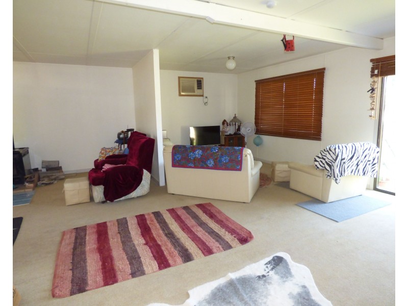 6-8 Logan Lane, St George QLD 4487