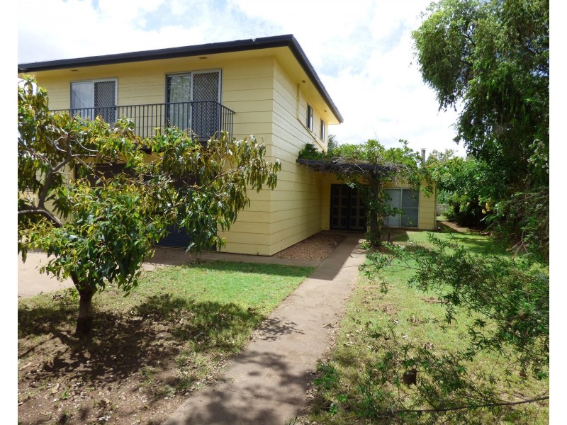 75 Church Street, St George QLD 4487