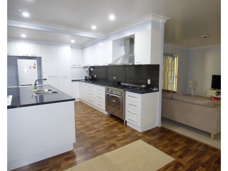 75 Church Street, St George QLD 4487