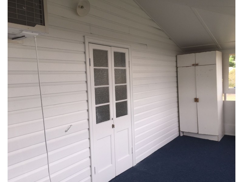 6 Wattle Drive, St George QLD 4487