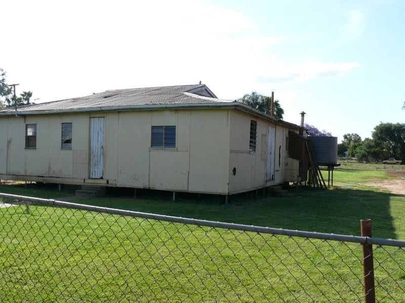 27 Alfred Street, St George QLD 4487