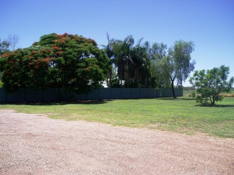 138 Arthur Street, St George QLD 4487