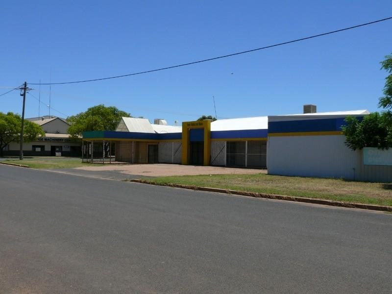 176 Victoria Street, St George QLD 4487