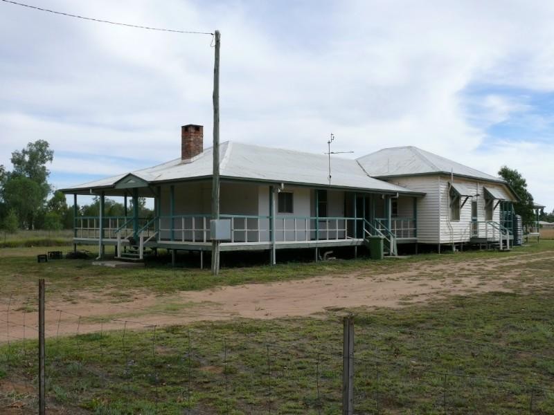 22-24 Boronia Avenue, St George QLD 4487