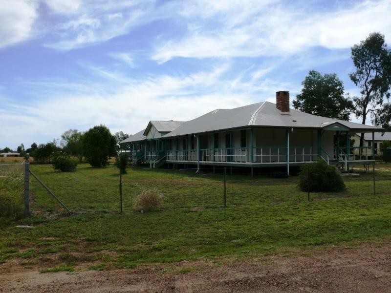 22-24 Boronia Avenue, St George QLD 4487