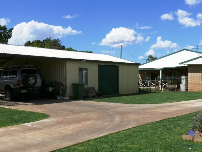 9 Elizabeth Street, St George QLD 4487