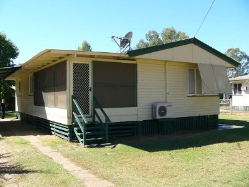 49 Church Street, St George QLD 4487