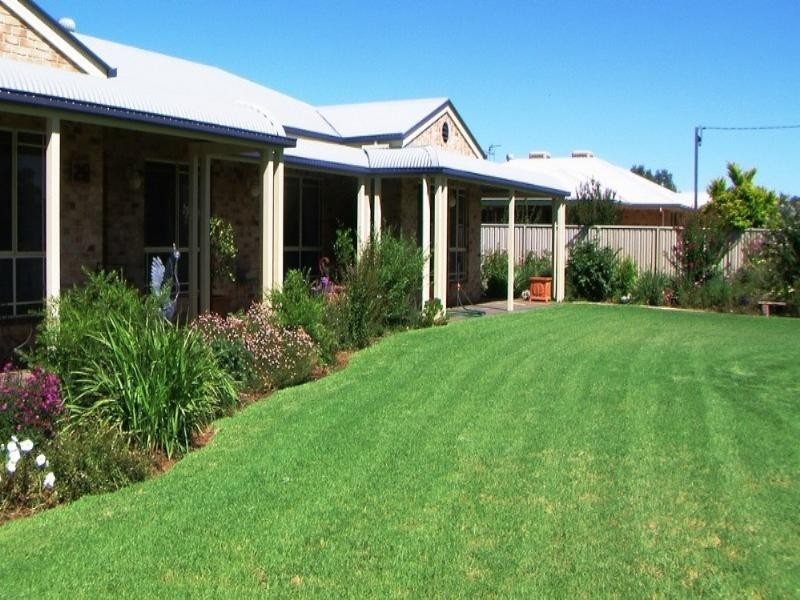 25-27 Turvey Court, St George QLD 4487