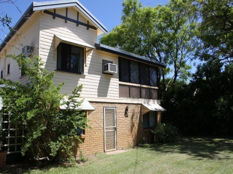 16 The Terrace, St George QLD 4487