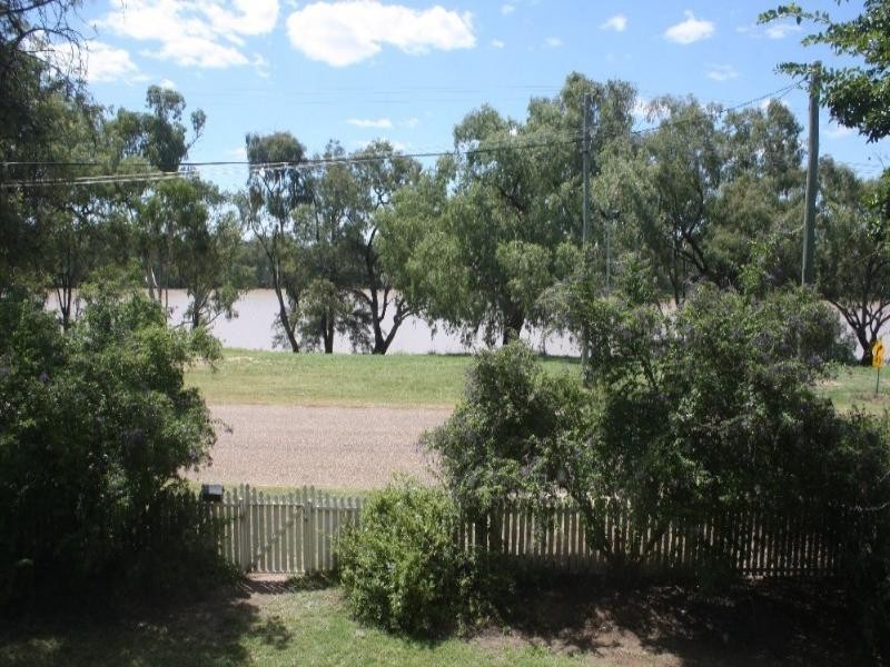 16 The Terrace, St George QLD 4487