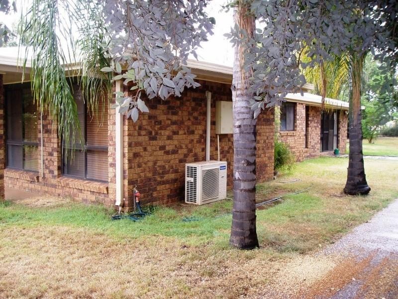 10 Philip Street, St George QLD 4487