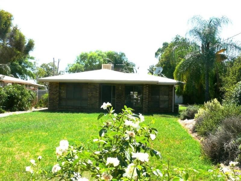 10 Philip Street, St George QLD 4487