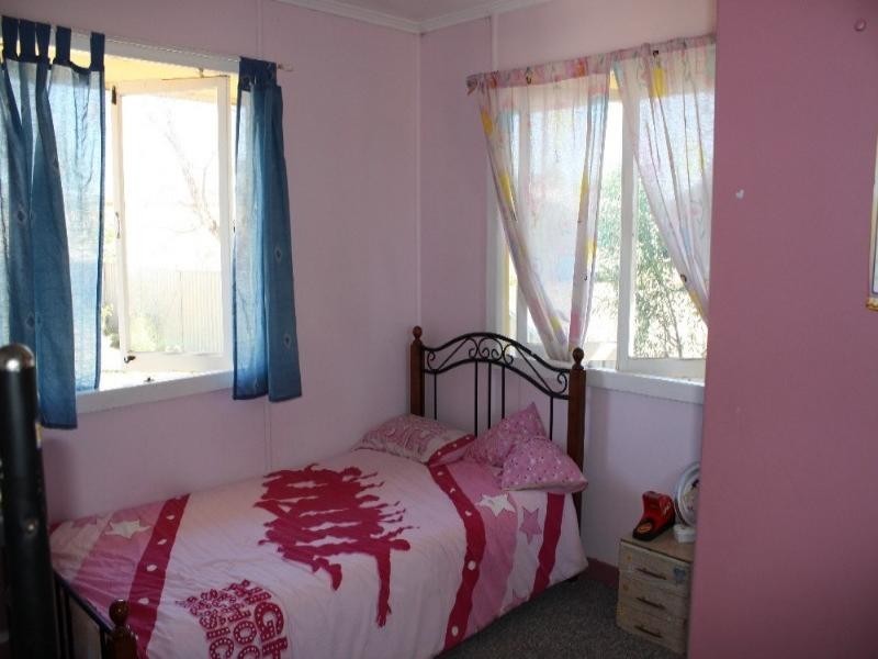 28 Marie Street, St George QLD 4487