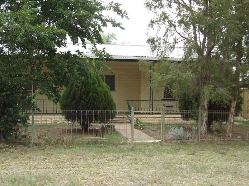 82 Scott Street, St George QLD 4487