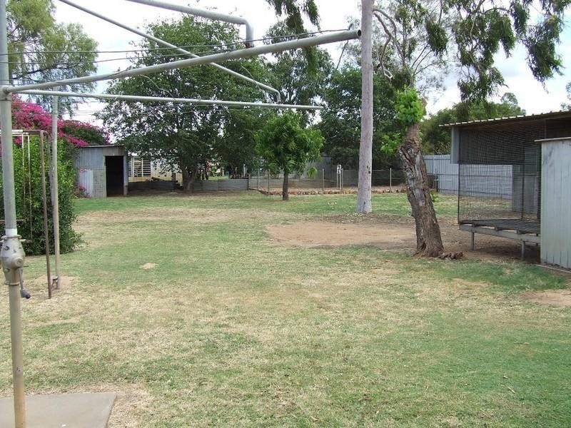 88 Scott Street, St George QLD 4487