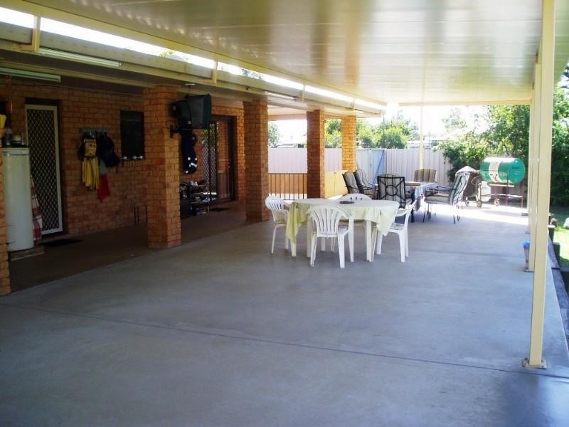 10 Hume Street, St George QLD 4487