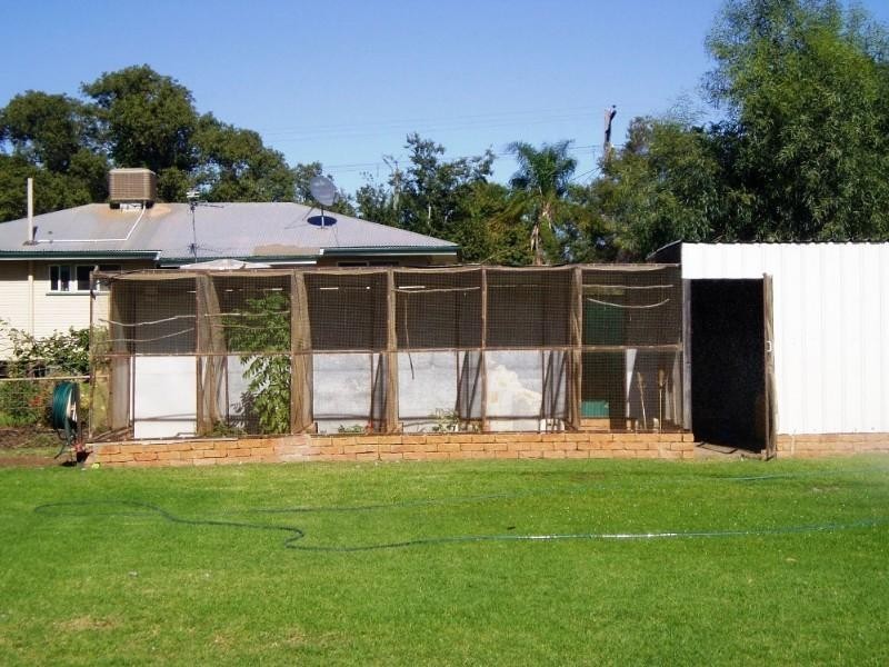 10 Hume Street, St George QLD 4487