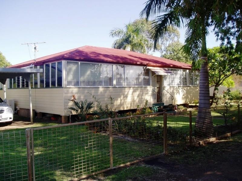 34 Barlee Street, St George QLD 4487